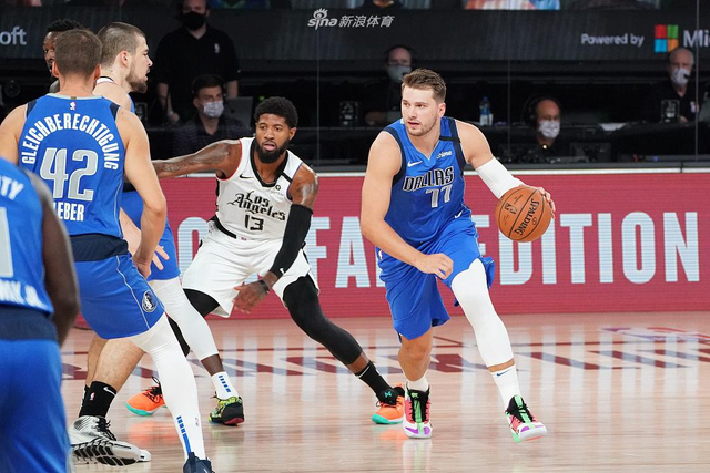 当高速蓝色 当高速蓝色