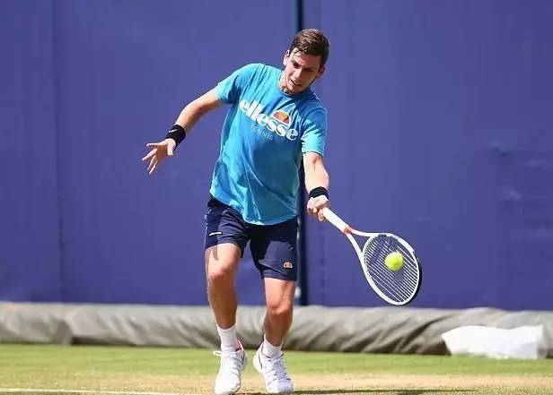 跑至点球点 跑至点球点